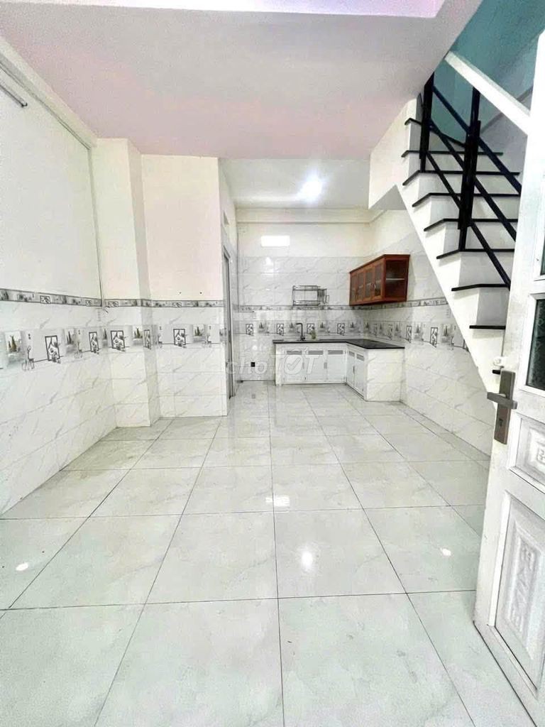 Cho thuê nhà liền kề Phú Hoà, TDM, 2PN, sân ô tô - Ảnh 2