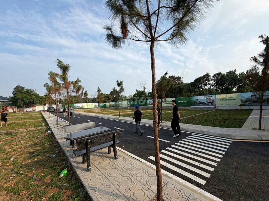 ĐẤT LÁNG HÒA LẠC , 100M, MT6,8M, GIÁ 1,9 TỶ
