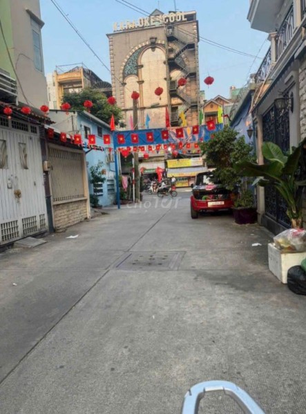 Giá cực tốt HXH Lý Thường Kiệt, P14, Quận 10.