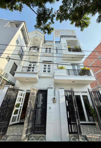 Hạ 700 triệu nhà phố 4.5m x 16m 3 tầng 1/ ngắn đường Lê Thị Riêng