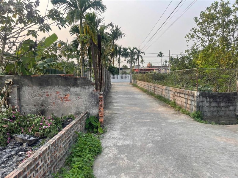 Lô đất thái thịnh thái thụy thái bình đường ô tô tránh nhau gần ủy ban trường học vài