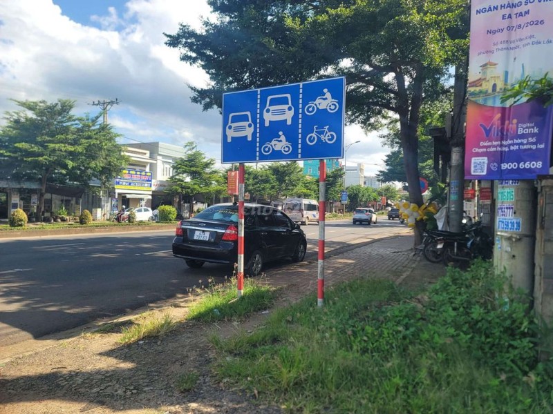 mặt tiền 8m