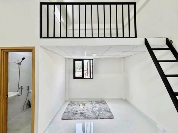 Ngay cạnh Đại Học Công Thương, sau lưng Aeon Tân Phú