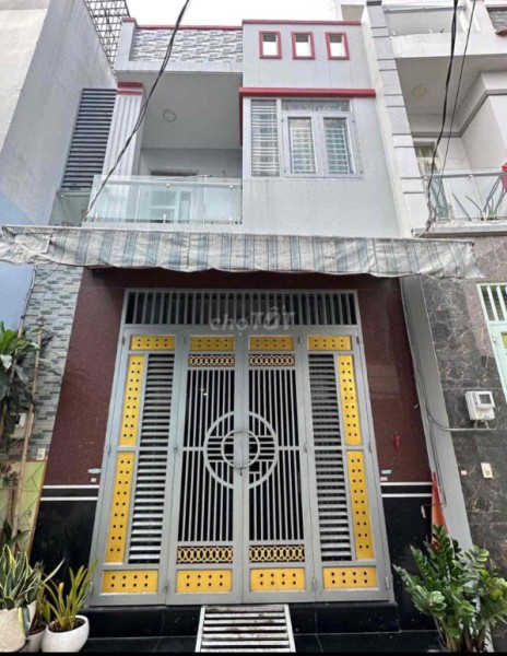 Nhà 1 trệt 1 lầu 4x16 Tỉnh Lộ 10 ngay khu TÊN LỬA