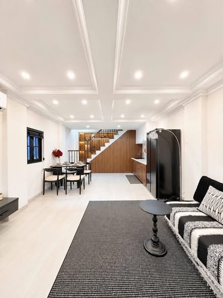 Nhà nằm ngay trục Nguyễn Thị Minh Khai