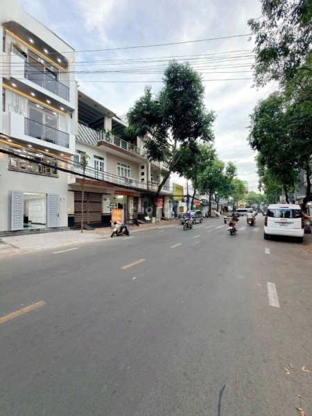 NHÀ TRỆT 3 LẦU - ĐƯỜNG NGUYỄN ĐỆ
