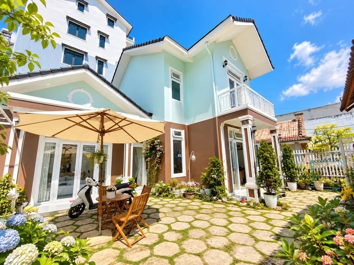 🔥 VILLA SÂN VƯỜN 200M² – CÁCH HỒ XUÂN HƯƠNG CHỈ ~1KM | GIÁ 8,5 TỶ